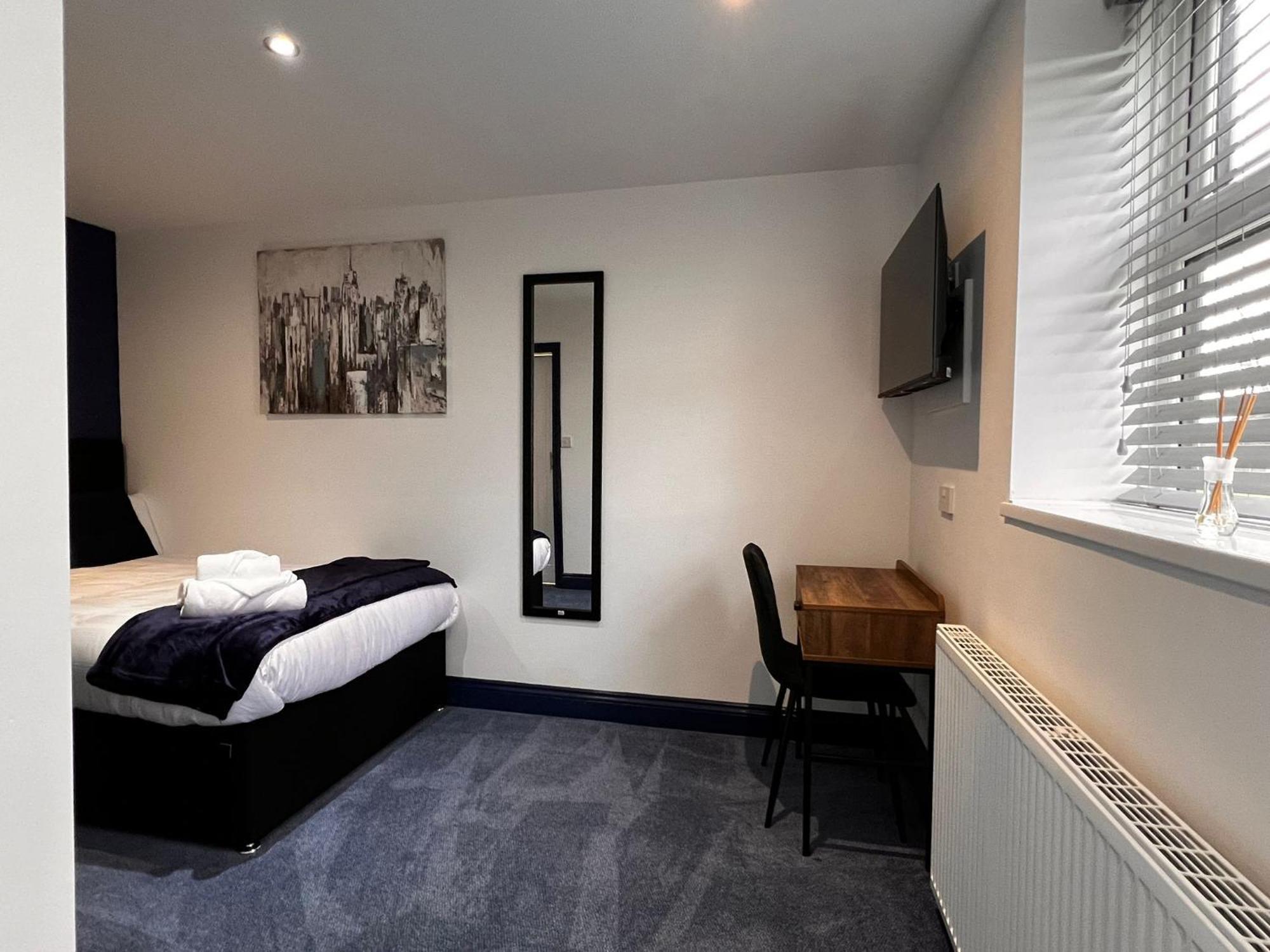 Newly Refurbished 6 Person En-Suite Apartment Tyne & Wear Newcastle Upon Tyne Killingworth Exterior photo